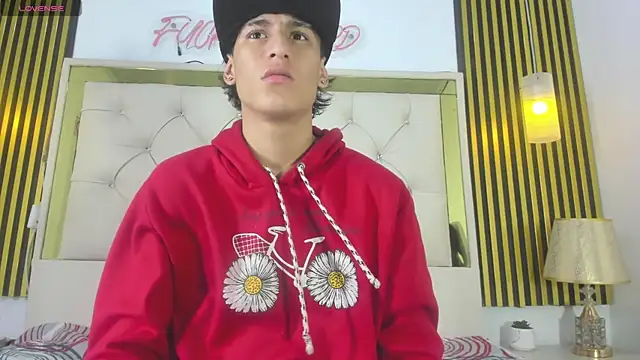 Snapshot of Just18Jake chatting on September 14, 2025, 6:19 pm Just18Jake online show from September 14, 2025, 6:19 pm