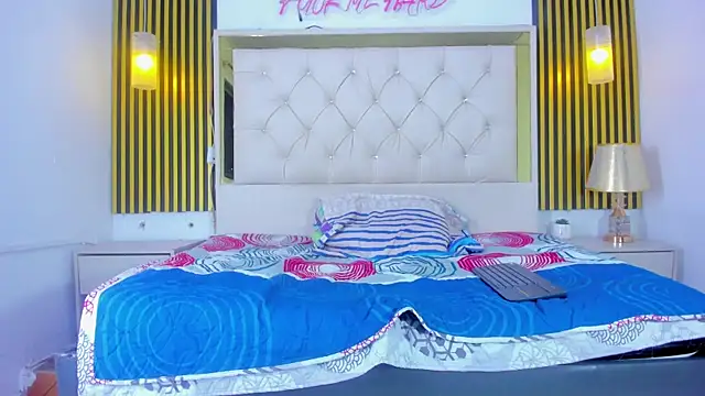 Snapshot of Just18Jake chatting on September 19, 2025, 12:36 am Just18Jake online show from September 19, 2025, 12:36 am