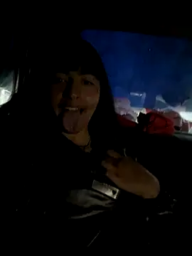 bebecam2002 online show from September 10, 2025, 8:41 pm