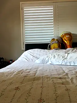 Snapshot of KaraMeii chatting on October 2, 2025, 2:15 am KaraMeii online show from October 2, 2025, 2:15 am