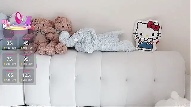 Snapshot of LuLu-Moon chatting on November 17, 2025, 4:49 am LuLu-Moon online show from November 17, 2025, 4:49 am