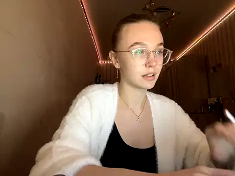 bellameow88 online show from September 16, 2025, 1:12 pm