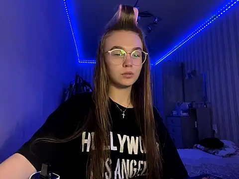 bellameow88 online show from September 15, 2025, 12:49 pm