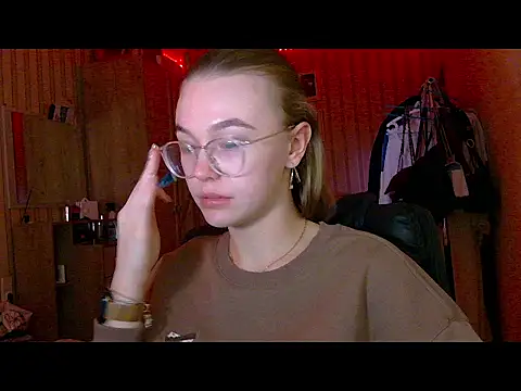 bellameow88 online show from December 1, 2025, 11:11 am