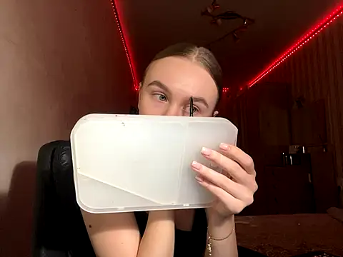 bellameow88 online show from October 13, 2025, 11:56 am