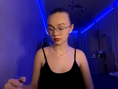 bellameow88 online show from September 28, 2025, 12:01 pm