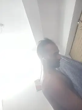 sexy and hot 1 online show from February 22, 2026, 7:04 pm