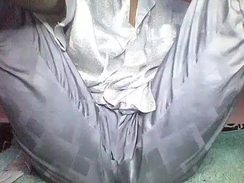 Snapshot of Moongodessy chatting on December 16, 2025, 7:12 am Moongodessy online show from December 16, 2025, 7:12 am