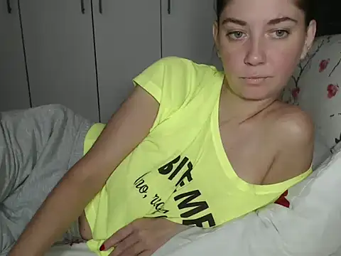 Snapshot of petite_danielle chatting on September 11, 2025, 6:46 am petite danielle online show from September 11, 2025, 6:46 am