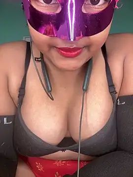 Snapshot of mimi87hoty chatting on February 19, 2026, 6:38 pm mimi87hoty online show from February 19, 2026, 6:38 pm