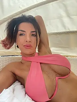 Snapshot of StephieRouse chatting on November 29, 2025, 10:26 am StephieRouse online show from November 29, 2025, 10:26 am