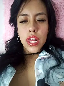 Queen Ashly online show from November 15, 2025, 1:53 am