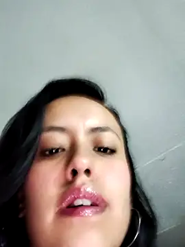 Queen Ashly online show from June 17, 2026, 2:55 am