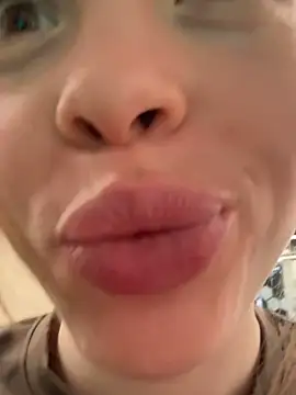 Snapshot of SMELLSEX chatting on November 25, 2025, 7:14 pm SMELLSEX online show from November 25, 2025, 7:14 pm