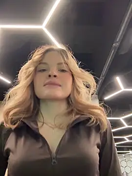 Snapshot of SMELLSEX chatting on October 28, 2025, 6:29 pm SMELLSEX online show from October 28, 2025, 6:29 pm