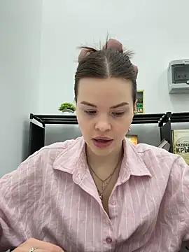 SMELLSEX online show from April 1, 2026, 6:49 pm