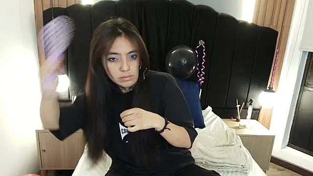 LiaMonroee  online show from March 25, 2026, 12:26 pm