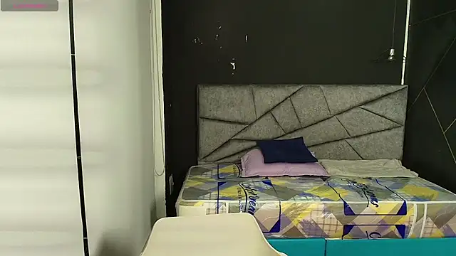 LiaMonroee  online show from November 8, 2025, 12:09 pm