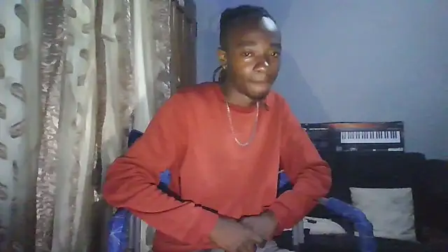 Snapshot of Nykho17 chatting on November 16, 2025, 8:24 pm Nykho17 online show from November 16, 2025, 8:24 pm