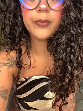 Snapshot of caritobeachdh chatting on November 19, 2025, 7:08 am caritobeachdh online show from November 19, 2025, 7:08 am