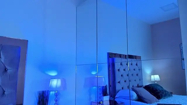 hillary chen online show from November 28, 2025, 3:07 am