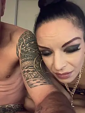 Snapshot of Enriko_Aisah2025 chatting on November 2, 2025, 2:44 pm Enriko Aisah2025 online show from November 2, 2025, 2:44 pm