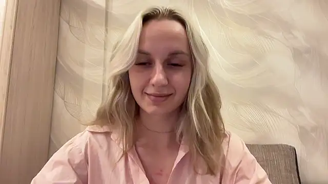 Snapshot of AdeleEverhart chatting on November 27, 2025, 6:41 pm AdeleEverhart online show from November 27, 2025, 6:41 pm