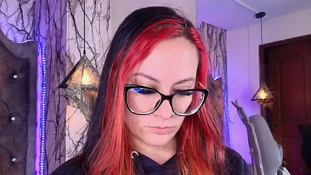 Snapshot of Zami_Escobar_of chatting on February 25, 2026, 6:30 pm Zami Escobar of online show from February 25, 2026, 6:30 pm