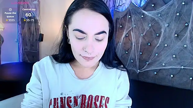 Snapshot of Zami_Escobar_of chatting on October 21, 2025, 6:51 pm Zami Escobar of online show from October 21, 2025, 6:51 pm