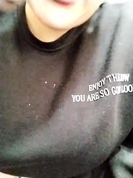 lilyan12 online show from March 26, 2026, 3:10 pm