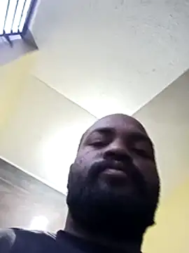 Snapshot of king_godgm chatting on December 2, 2025, 1:06 am king godgm online show from December 2, 2025, 1:06 am