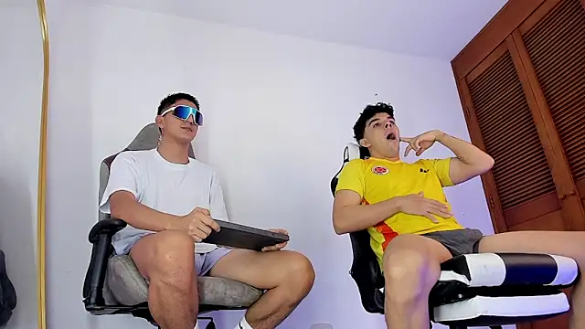 sotooliver3 online show from January 31, 2026, 7:34 pm