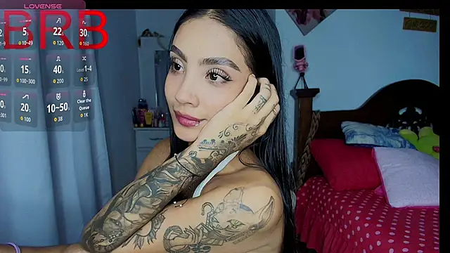 Snapshot of mia_yireth chatting on December 1, 2025, 11:38 pm mia yireth online show from December 1, 2025, 11:38 pm