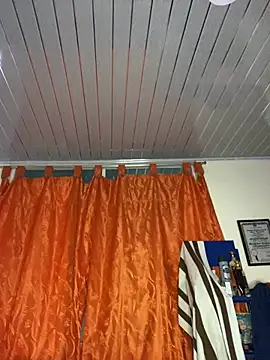 Snapshot of Nezuko-uWux chatting on November 7, 2025, 6:51 am Nezuko-uWux online show from November 7, 2025, 6:51 am