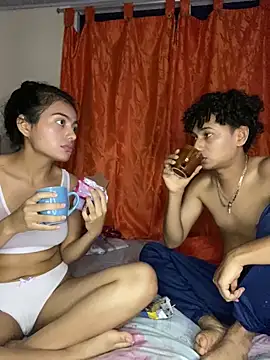 Snapshot of Nezuko-uWux chatting on November 8, 2025, 6:28 am Nezuko-uWux online show from November 8, 2025, 6:28 am