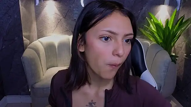 Snapshot of Mary_Luxx_TP chatting on November 14, 2025, 3:21 am Mary Luxx TP online show from November 14, 2025, 3:21 am