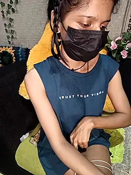 Snapshot of emali_baba chatting on April 10, 2026, 7:43 pm emali baba online show from April 10, 2026, 7:43 pm