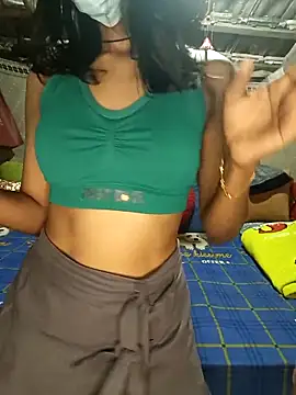 Snapshot of emali_baba chatting on February 9, 2026, 3:54 pm emali baba online show from February 9, 2026, 3:54 pm