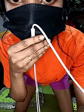 Snapshot of emali_baba chatting on April 12, 2026, 6:11 pm emali baba online show from April 12, 2026, 6:11 pm