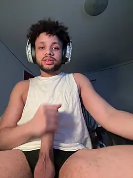 Snapshot of Troydaddy578 chatting on February 13, 2026, 6:13 am Troydaddy578 online show from February 13, 2026, 6:13 am