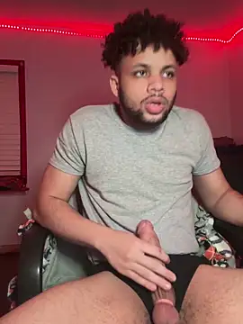 Snapshot of Troydaddy578 chatting on December 19, 2025, 7:11 am Troydaddy578 online show from December 19, 2025, 7:11 am