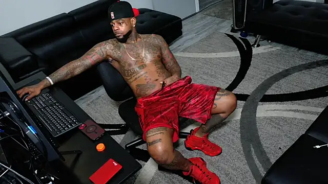 SLANGONDEMHOES online show from February 23, 2026, 4:29 pm