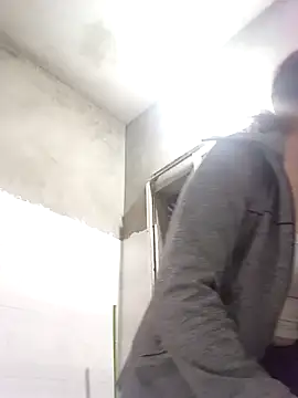 Fienjr online show from November 1, 2025, 12:43 pm