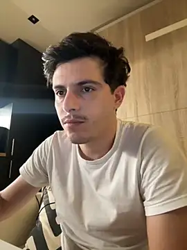 Snapshot of dock_75 chatting on October 19, 2025, 3:26 pm dock 75 online show from October 19, 2025, 3:26 pm