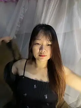 Snapshot of Hinne07 chatting on December 4, 2025, 1:26 am Hinne07 online show from December 4, 2025, 1:26 am