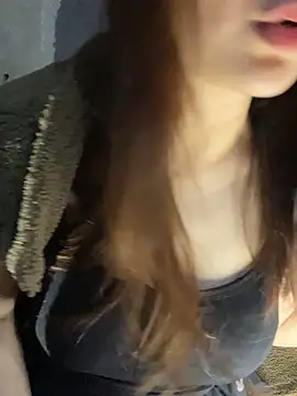 Snapshot of Hinne07 chatting on December 15, 2025, 2:39 am Hinne07 online show from December 15, 2025, 2:39 am