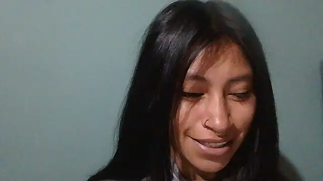 Snapshot of Pocahontas_tw chatting on December 4, 2025, 1:43 pm Pocahontas tw online show from December 4, 2025, 1:43 pm