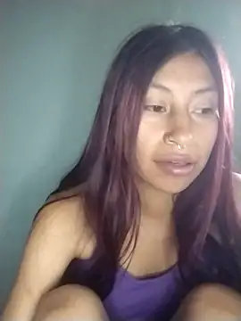 Snapshot of Pocahontas_tw chatting on November 12, 2025, 2:10 pm Pocahontas tw online show from November 12, 2025, 2:10 pm