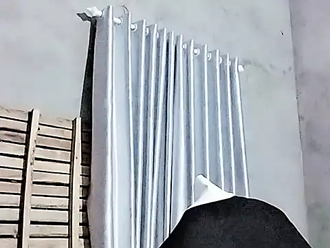 Snapshot of Siglemom_sexy chatting on November 29, 2025, 7:36 pm Siglemom sexy online show from November 29, 2025, 7:36 pm