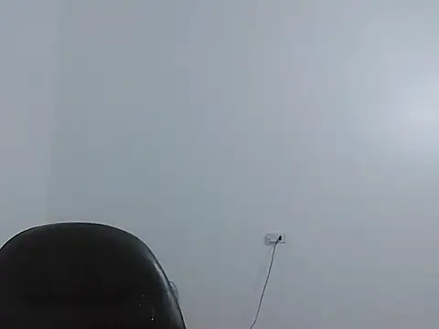 Snapshot of Siglemom_sexy chatting on February 16, 2026, 5:00 pm Siglemom sexy online show from February 16, 2026, 5:00 pm